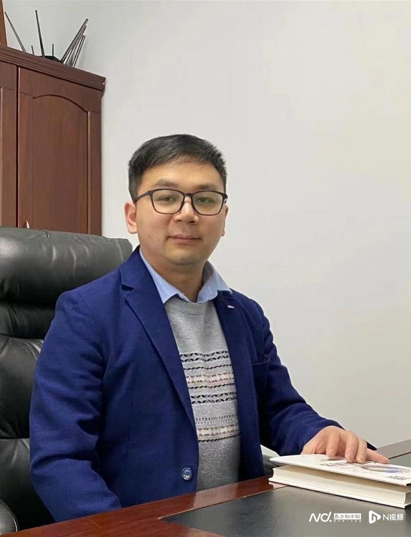 买球赛十大平台农业绿色低碳发展实验室特聘研究员、十大买球官方网站博士生导师何可。